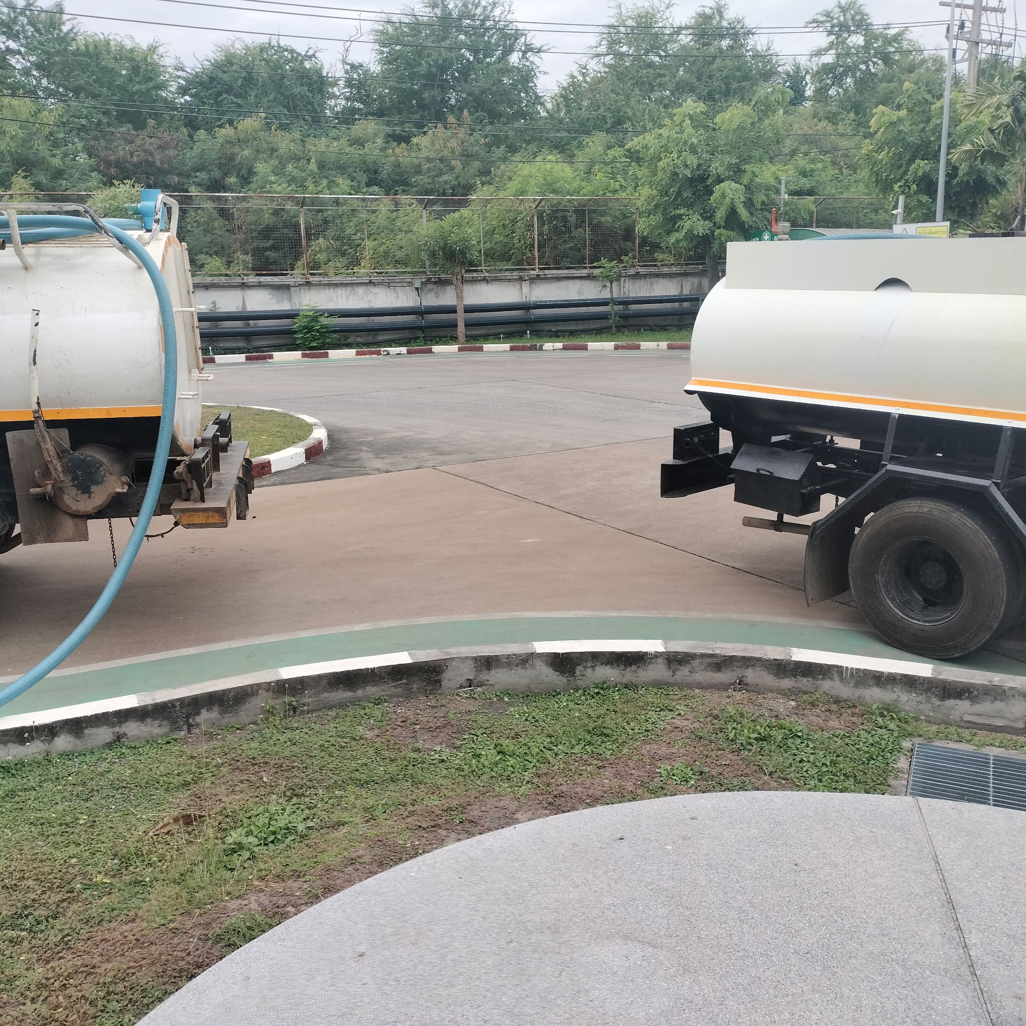 26 - https://รถดูดส้วมและท่อตันด่วน.com | รถดูดส้วมฉะเชิงเทรา รับดูดส้วม สูบส้วม แก้ท่อตัน บริการดูดส้วม ส้วมเต็มโทรหาเรา รถดูดส้วมฉะเชิงเทรา ดูดส้วมด่วน รถดูดส้วมฉะเชิงเทรา ราคาถูก