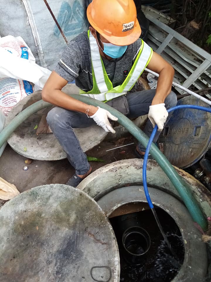 3 - https://รถดูดส้วมและท่อตันด่วน.com | รถดูดส้วมฉะเชิงเทรา รับดูดส้วม สูบส้วม แก้ท่อตัน บริการดูดส้วม ส้วมเต็มโทรหาเรา รถดูดส้วมฉะเชิงเทรา ดูดส้วมด่วน รถดูดส้วมฉะเชิงเทรา ราคาถูก